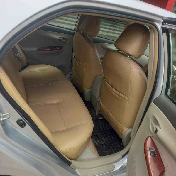 🚗 গাড়ি বিক্রয়  Toyota Axio  – চমৎকার পারিবারিক ও ব্যক্তিগত ব্যবহারের উপযোগী একটি নির্ভরযোগ্য গাড়ি