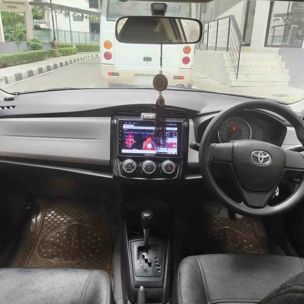Toyota Axio  – চমৎকার পারিবারিক ও ব্যক্তিগত ব্যবহারের উপযোগী একটি নির্ভরযোগ্য গাড়ি
