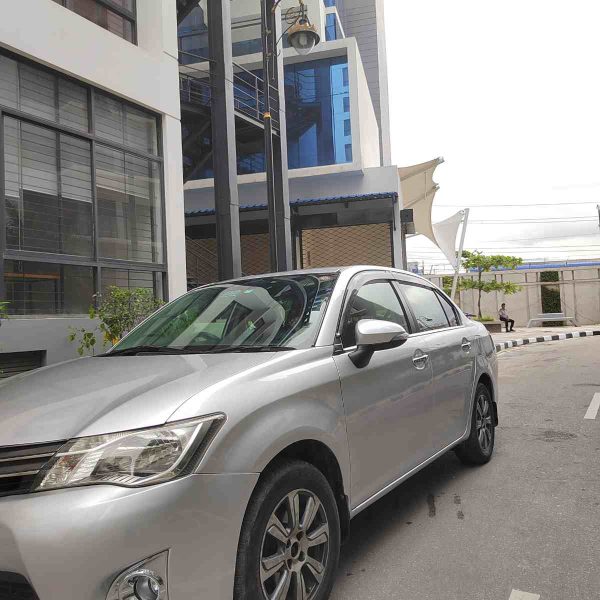 Toyota Axio  – চমৎকার পারিবারিক ও ব্যক্তিগত ব্যবহারের উপযোগী একটি নির্ভরযোগ্য গাড়ি