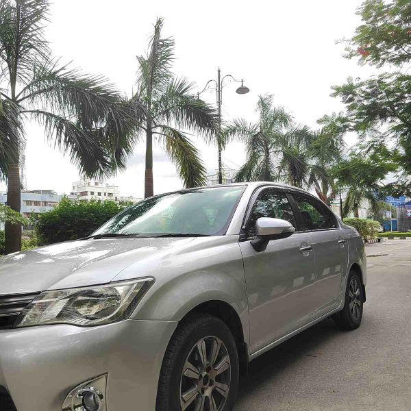 Toyota Axio  – চমৎকার পারিবারিক ও ব্যক্তিগত ব্যবহারের উপযোগী একটি নির্ভরযোগ্য গাড়ি