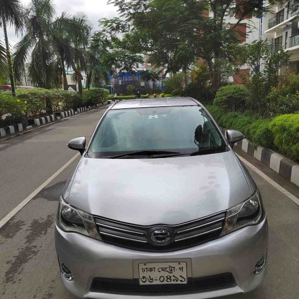 Toyota Axio  – চমৎকার পারিবারিক ও ব্যক্তিগত ব্যবহারের উপযোগী একটি নির্ভরযোগ্য গাড়ি